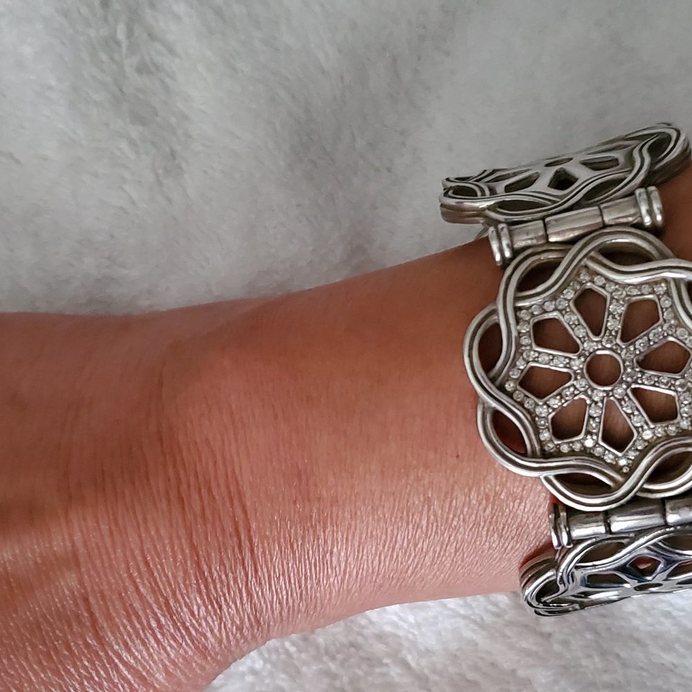 SLANE DIAMOND FENESTRA LINK BRACELET - Picture 9 of 10